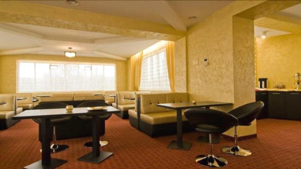 Inter Business Bucharest Hotel ร้านอาหาร รูปภาพ