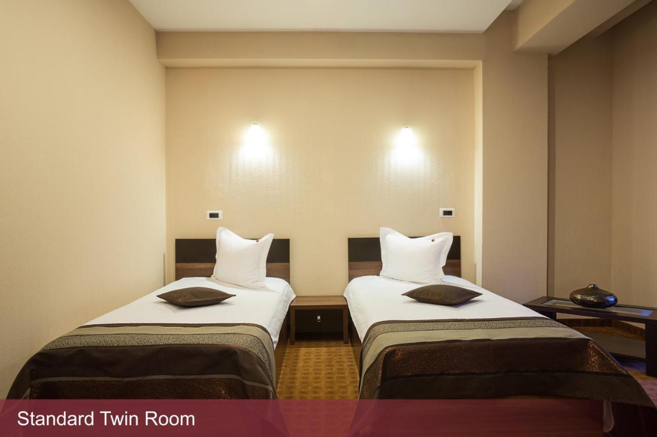 Inter Business Bucharest Hotel ภายนอก รูปภาพ
