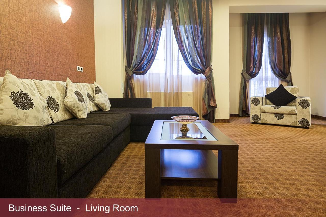 Inter Business Bucharest Hotel ภายนอก รูปภาพ