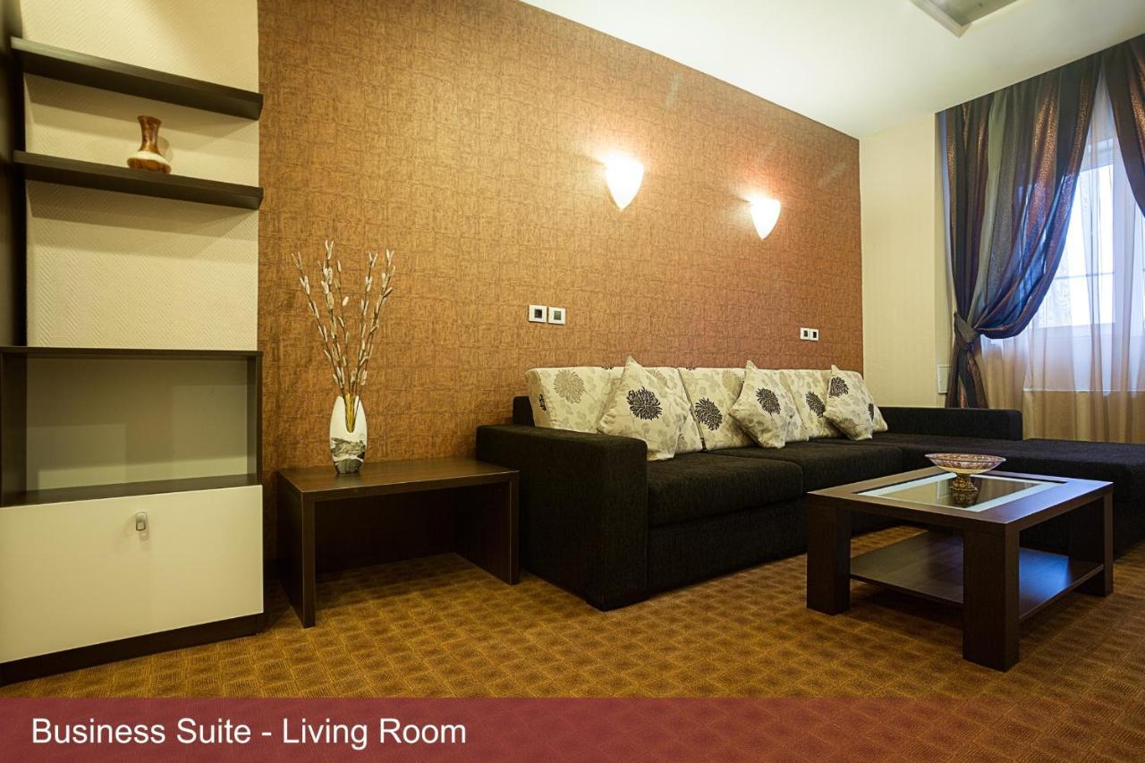 Inter Business Bucharest Hotel ภายนอก รูปภาพ