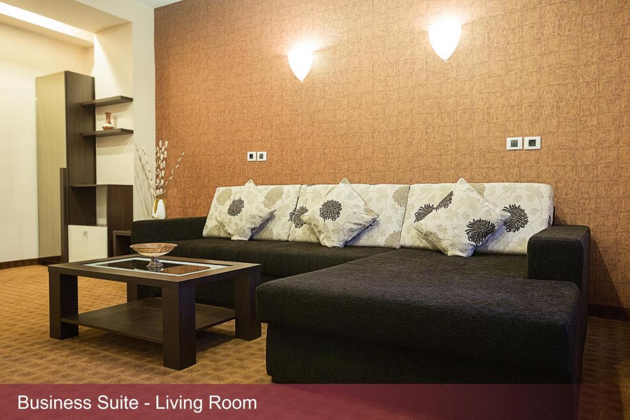 Inter Business Bucharest Hotel ภายนอก รูปภาพ