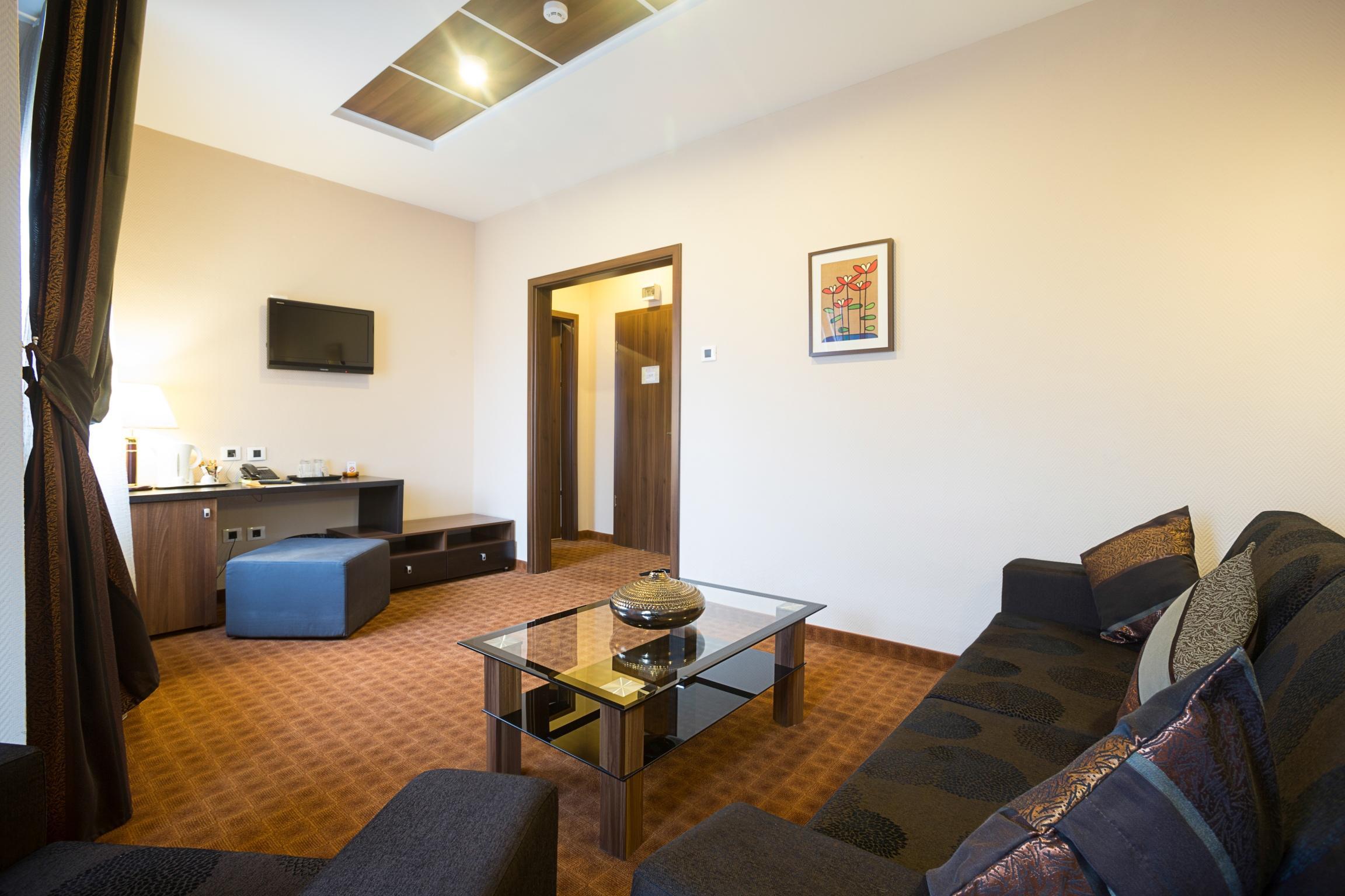 Inter Business Bucharest Hotel ภายนอก รูปภาพ
