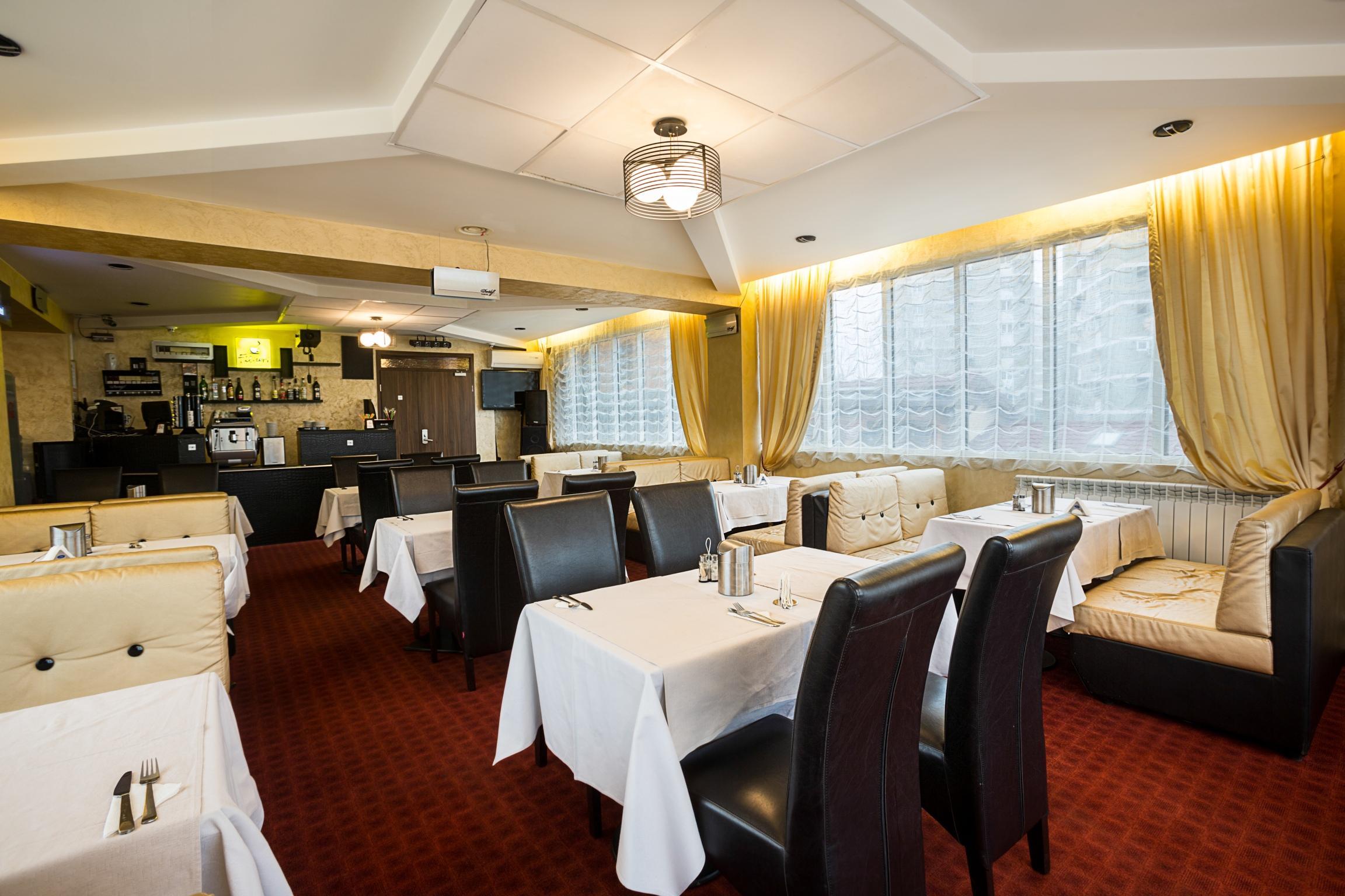 Inter Business Bucharest Hotel ภายนอก รูปภาพ